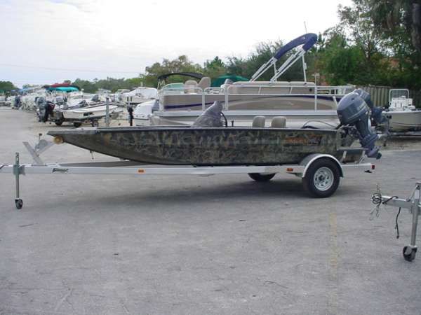 Excel Boats 1860 Viper F4 Side Console