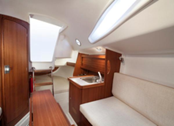 Delphia 26 Interior