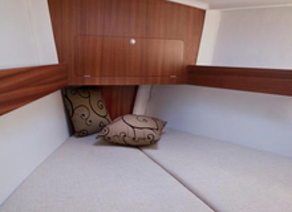 Delphia 26 Cabin