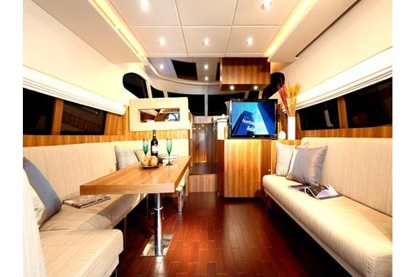 Dyna Craft 51 Saloon
