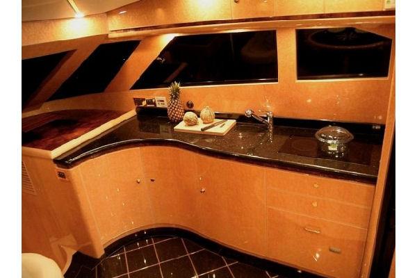 Dyna Craft 55 Galley