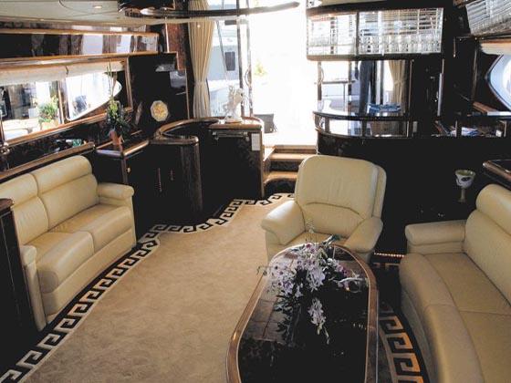 Dyna Craft 77 Laguna Interior