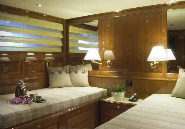 Conrad Escape S Twin Cabin