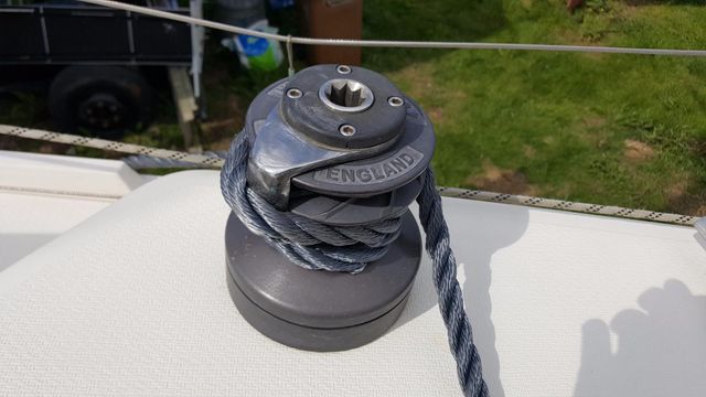Lewmar ST winch.