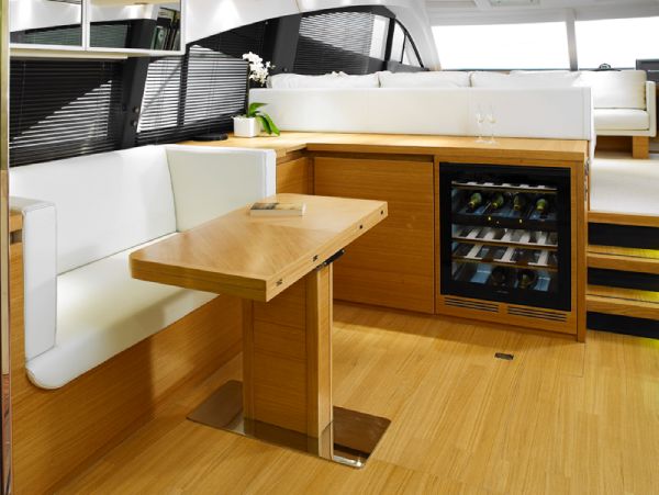 T60 Dinette