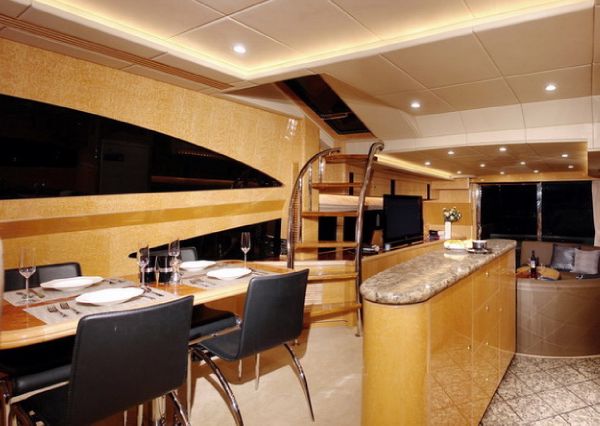 Dyna Craft 65 Interior
