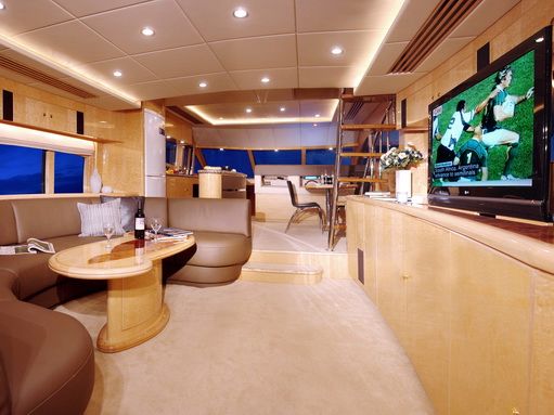 Dyna Craft 65 Saloon