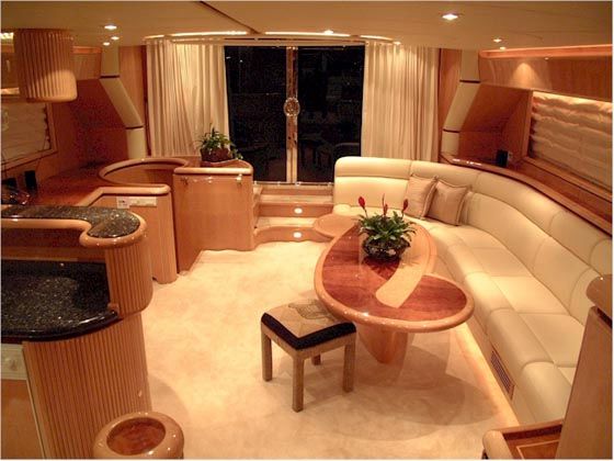 Dyna Craft 77 Laguna Saloon