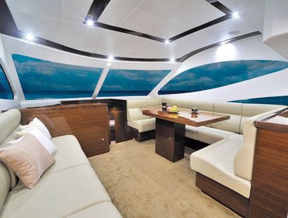 Dyna Craft 52 Saloon