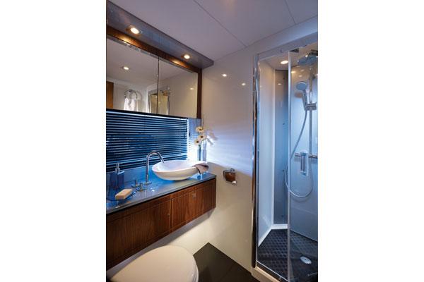 Forward Cabin Head