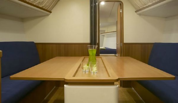Nautor's Swan CS42 Dinette