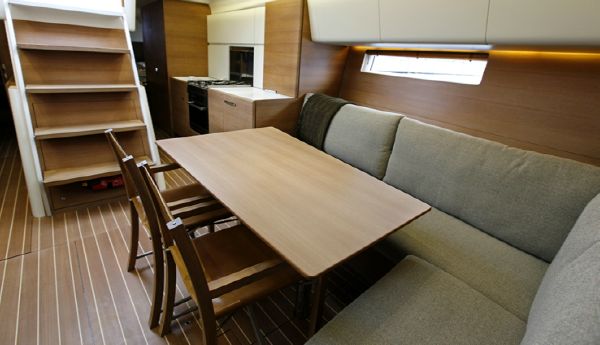 Nautor Swan 60 Saloon