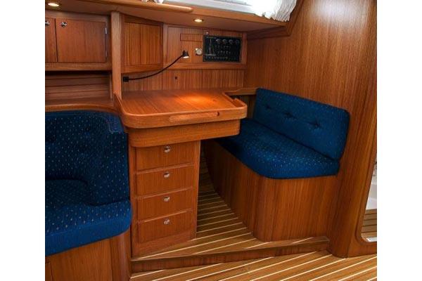 Arcona 400 Interior