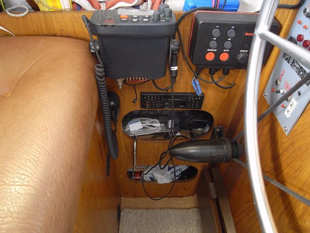 Beneteau Evasion 32 with BJ Marine