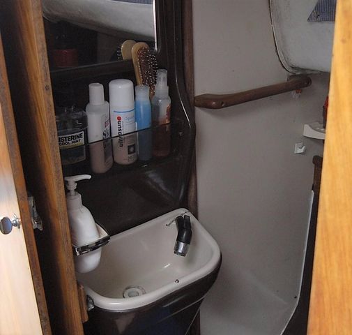 Beneteau Evasion 32 with BJ Marine