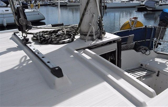 Beneteau Evasion 32 with BJ Marine