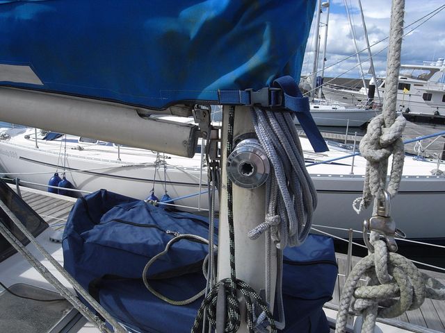 Beneteau Evasion 32 with BJ Marine