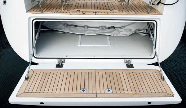 Nautor Swan 66 FD Bathing Platform