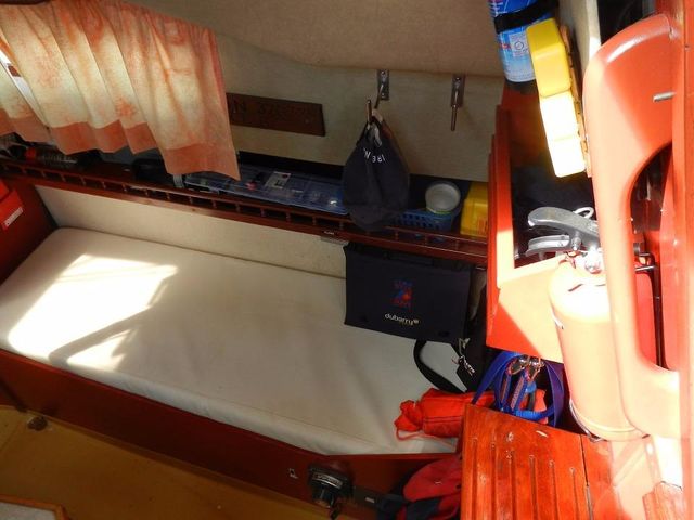 Single berth