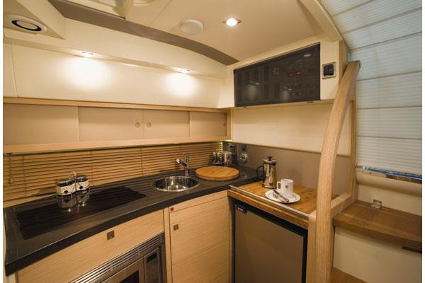 Fairline Targa 38 Open Galley