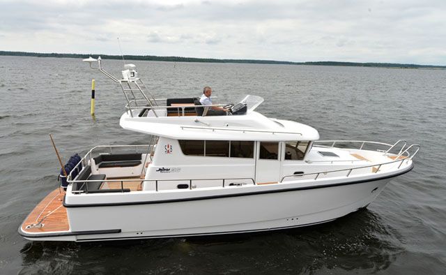 Minor Offshore 36 Fly: Five of the best family powerboats