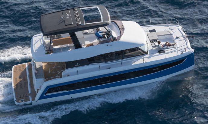 Foutaine Pajot MY44 powercat