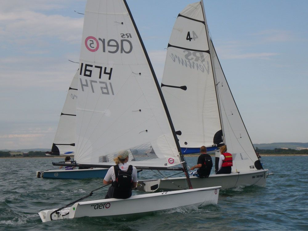 25 best beginner sailing dinghies