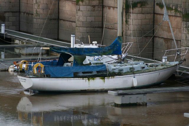 Topsides and deck mouldings: How to keep your boat clean