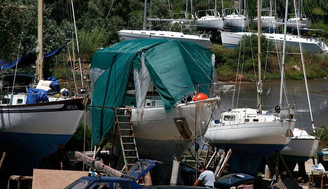 Winter yacht projects: creating a shelter