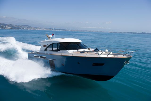 The Arcoa 'Le Boat' 62