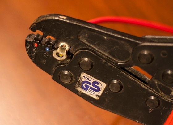 Ratcheting crimper