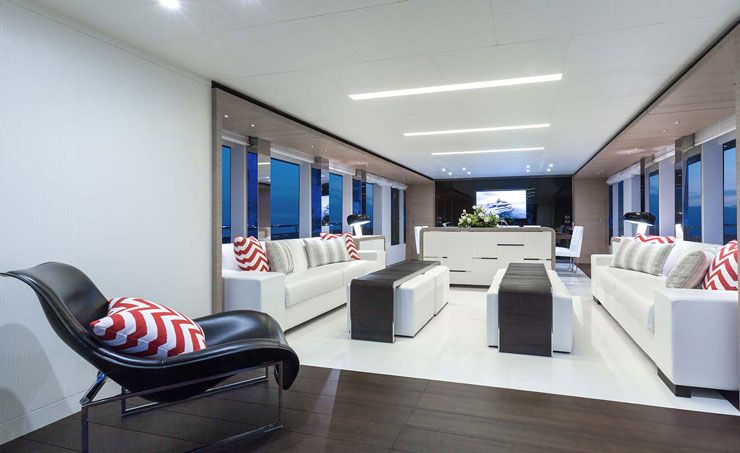 Astondoa 110: custom interior