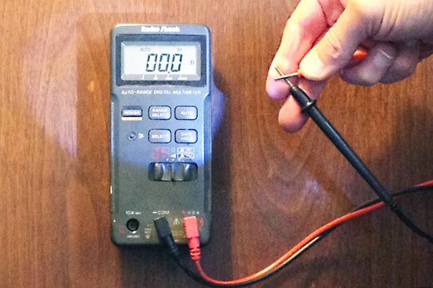 Checking multimeter internal battery