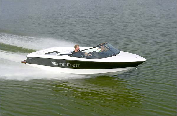 MasterCraft ProStar 19 Skier: Clean and Classic