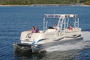 Aloha Paradise Series 250 Sundeck: Go Boating Review