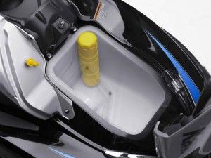 A cavernous, 53-gallon bow stowage compartment is great for hauling touring or beach gear. There’s more space below the lift-out plastic bucket.