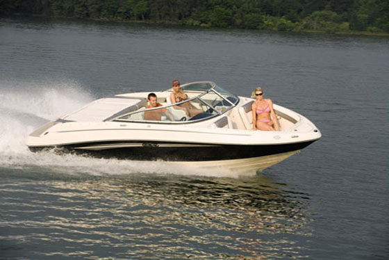 Sea Ray 210 Select, Runabout with Staying Power