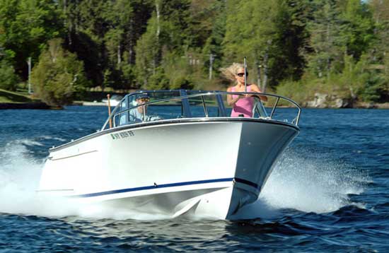 Vanquish Runabout: New Boat, Old School