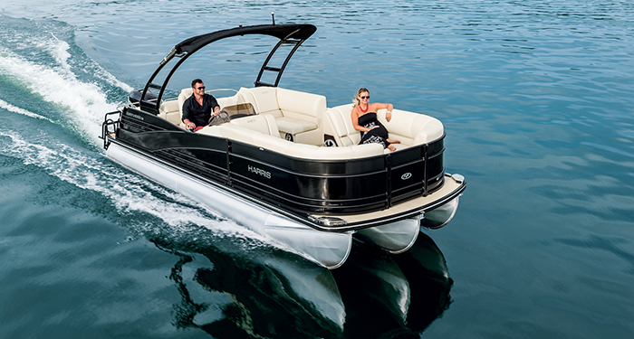It's as luxurious as it looks, but you won't experience the true nature of the Harris Grand Mariner until you firewall the throttle and go for a thrill ride.