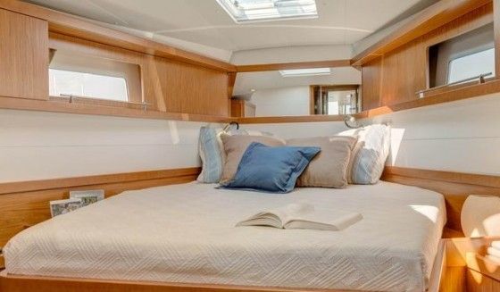 beneteau sense 46 cabin