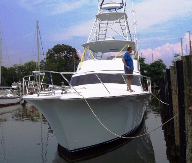 How to Dock a Boat: Our 10 Top Tips - boats.com