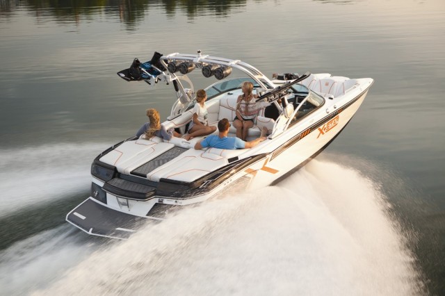 Water Ski and Wakeboard Boats: Designed for Watersports