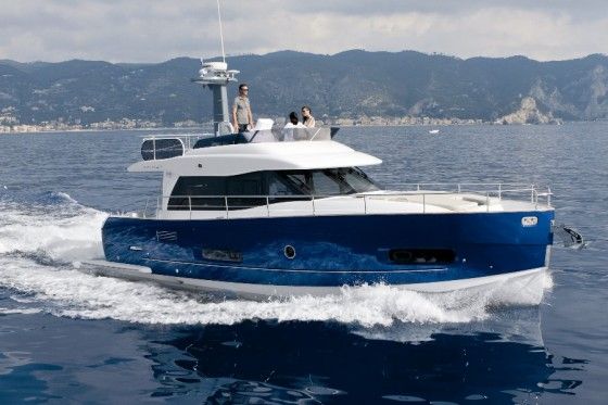 azimut magellano 43
