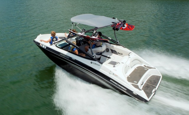 Yamaha AR192 and SX192 Jet Boats: Sporty and Supercharged