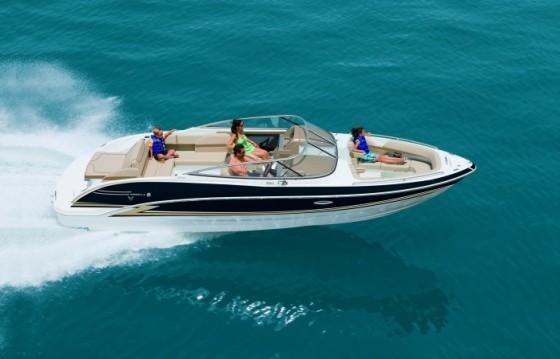 10 top-notch bowriders: read this before you buy! - boats.com