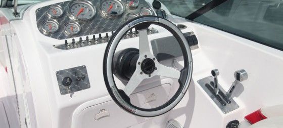 Baja 247 Islander helm