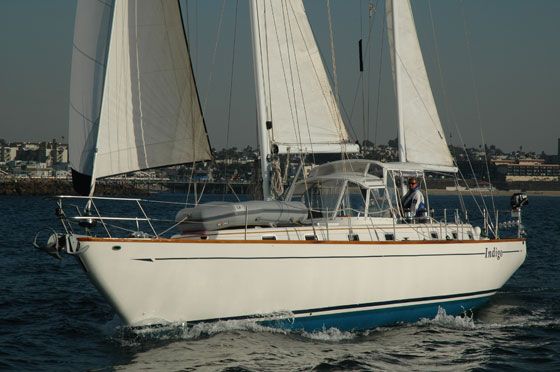 Zuzana and Indigo sailing Learn-to-Sail-Indigo