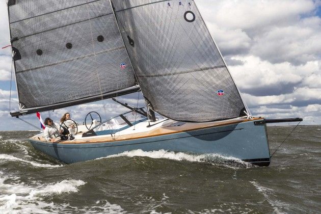 The Saffier Se 33 is available in racing and cruising configurations. Pictured here is the racing model, which, among other features, has a carbon fiber mast and rod rigging.