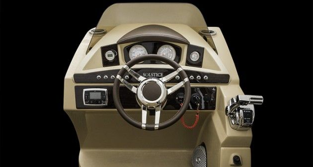 The Solstice 240 has a nicely appointed dash with tilt steering, Mercury DTS engine controls, lighted stainless-steel switches, and plenty of analog gauges.