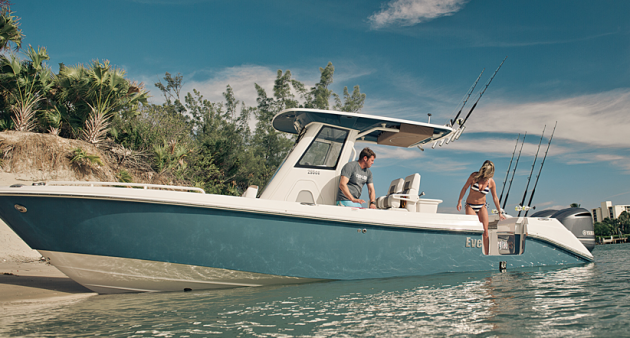 The opening "tuna" door on the Everglades 295cc is a must-have option, if you do any sort of offshore fishing for billfish or tuna. Photo courtesy of Everglades